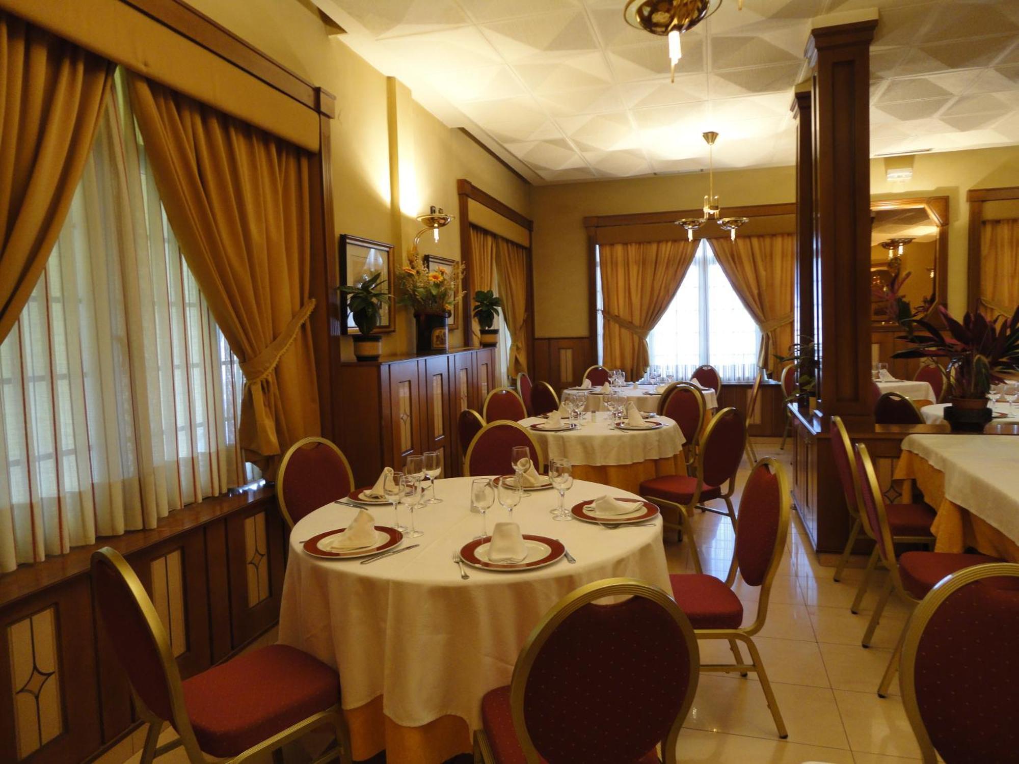 Hotel La Maruxina La Alameda de la Sagra エクステリア 写真
