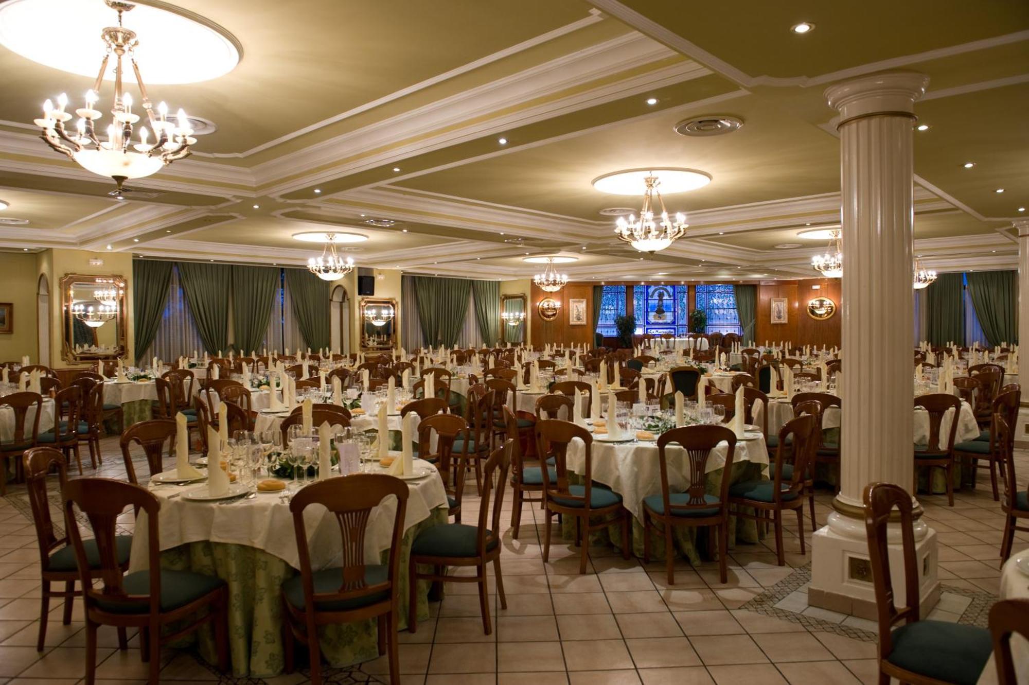 Hotel La Maruxina La Alameda de la Sagra エクステリア 写真