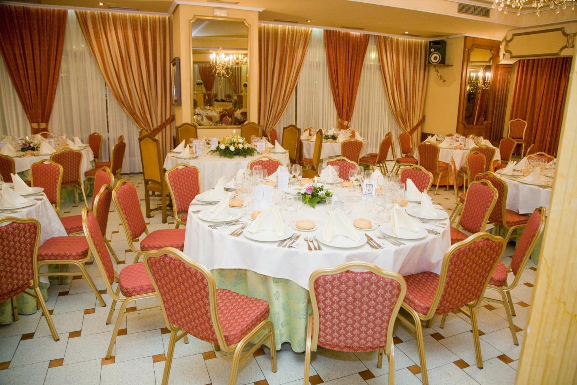 Hotel La Maruxina La Alameda de la Sagra エクステリア 写真