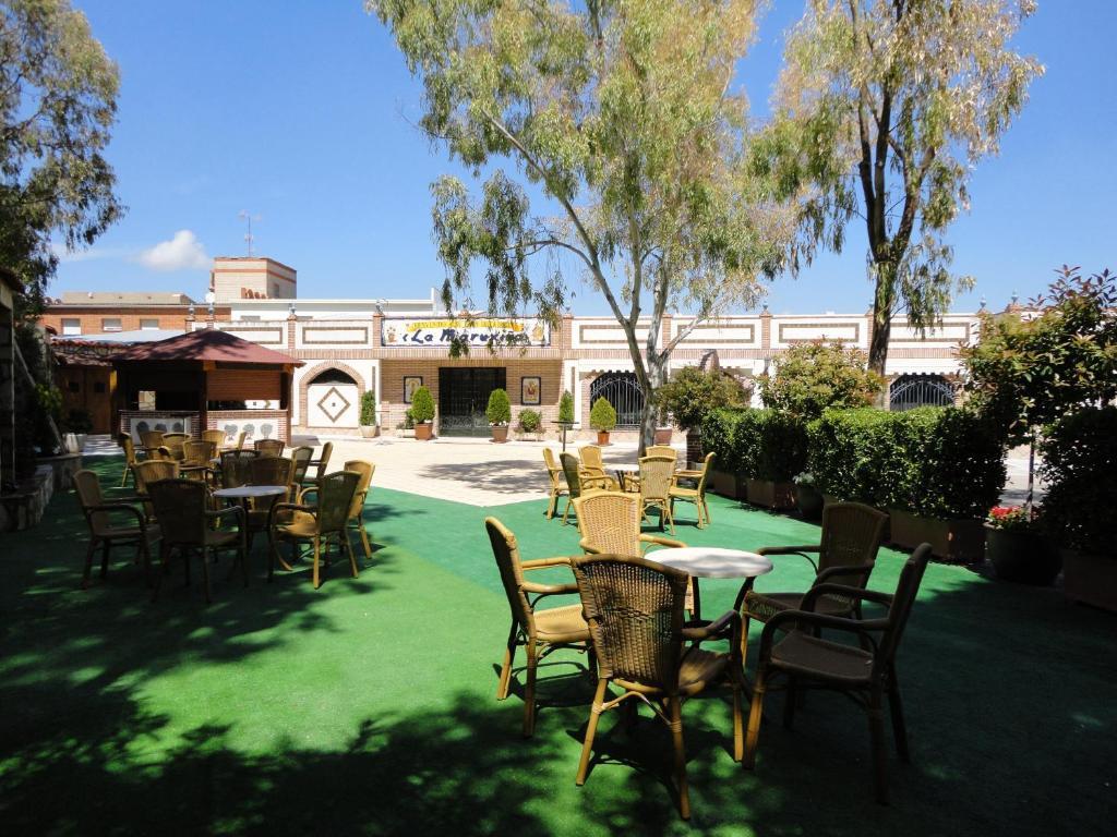 Hotel La Maruxina La Alameda de la Sagra エクステリア 写真